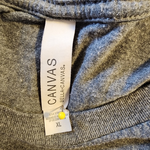 AXE MKE T-shirt,Men's Extra Large Gray AXE MKE Milwaukee WI Graphic T-shirt - Picture 5 of 5